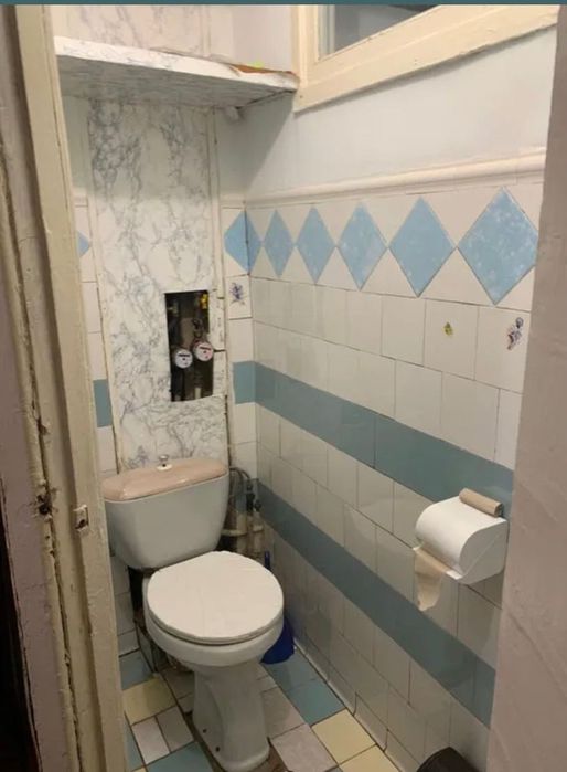 Продам двокімнатну квартиру центр Вишневого