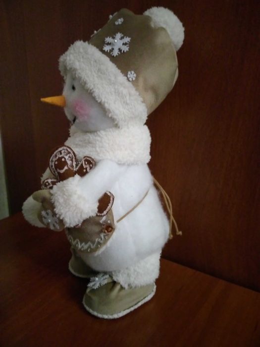 Сніговичок  під ялинку,подарунок