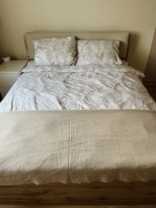 Podświetlane łóżko z materacem 160x200 boho