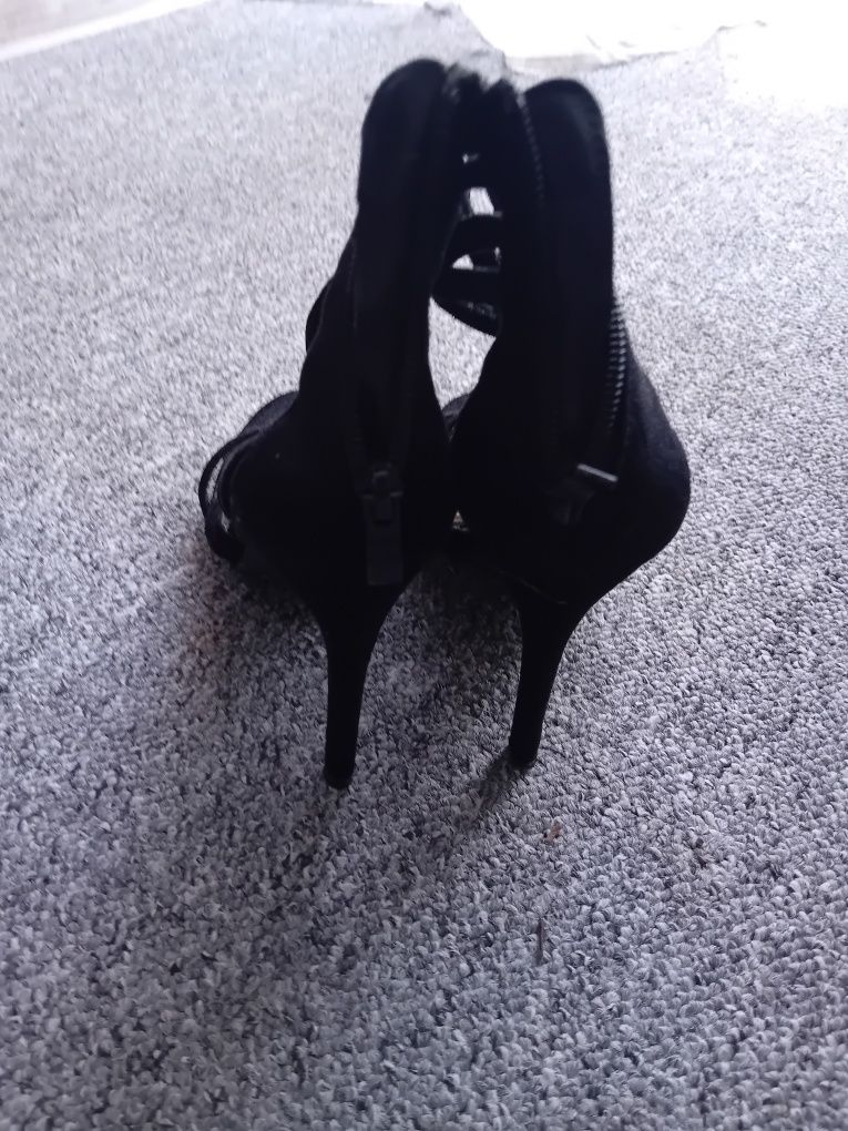 Buty zamszowe letnie wizytowe