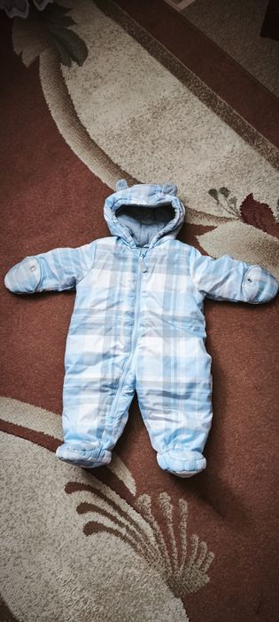 Дитячий комбінезон Carter's на 6-9 місяців