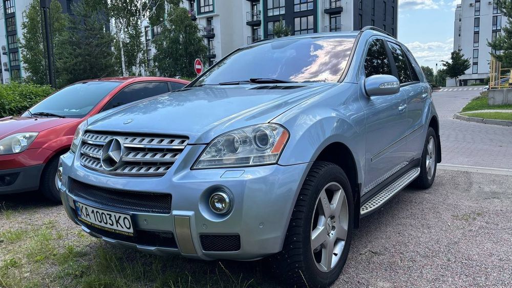 Mercedes-Benz ML-500