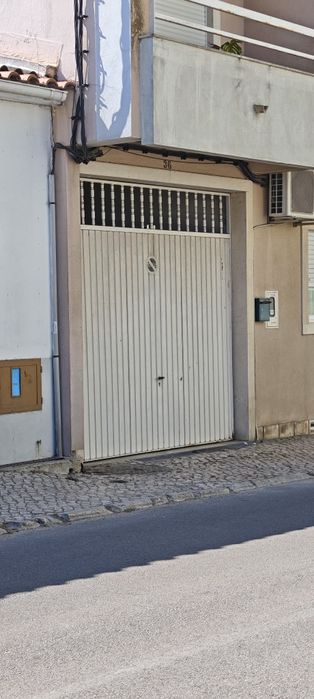 Alugo garagem Pinhal Novo