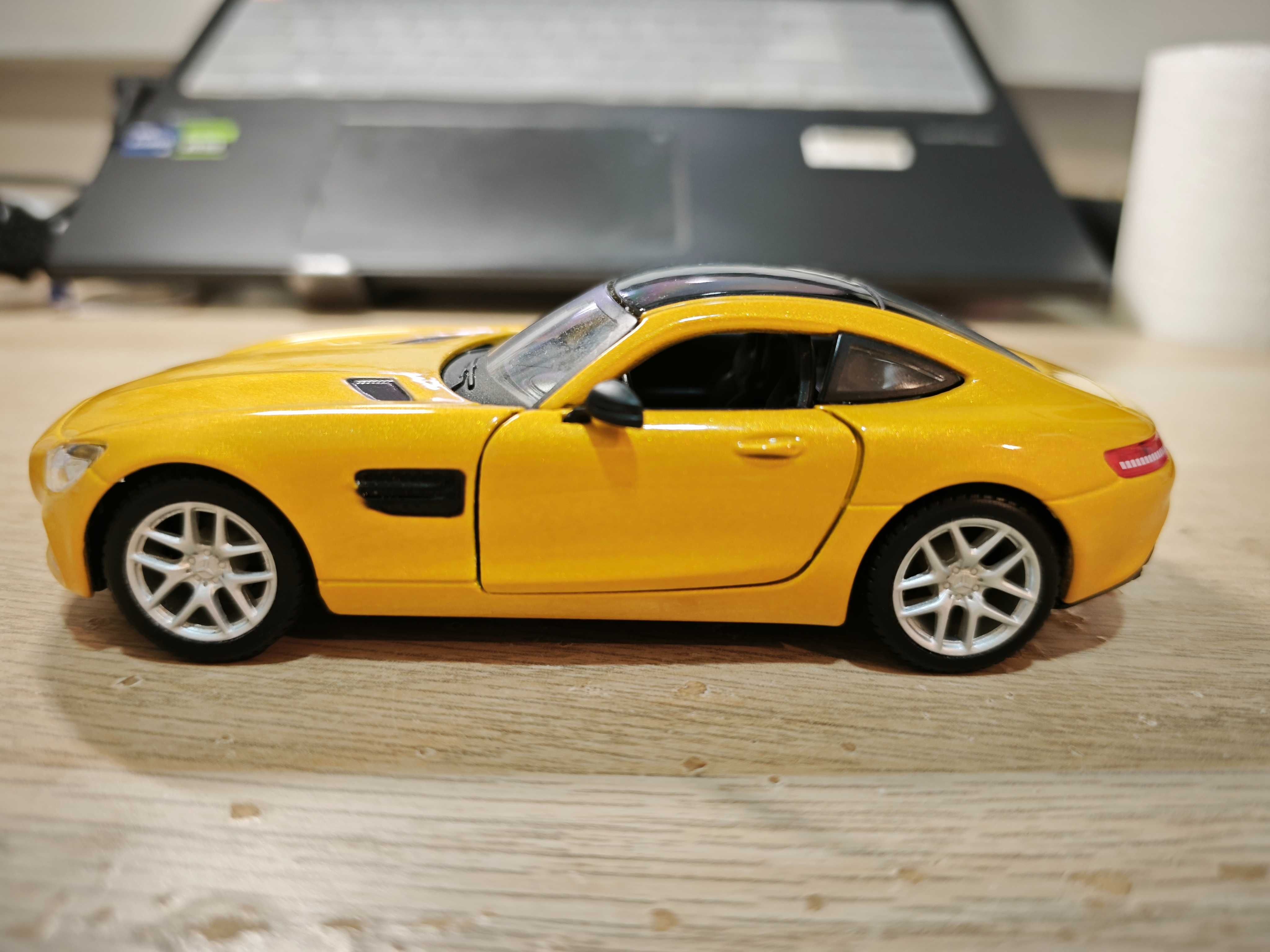 Miniatura 1/32 Mercedes AMG GT
