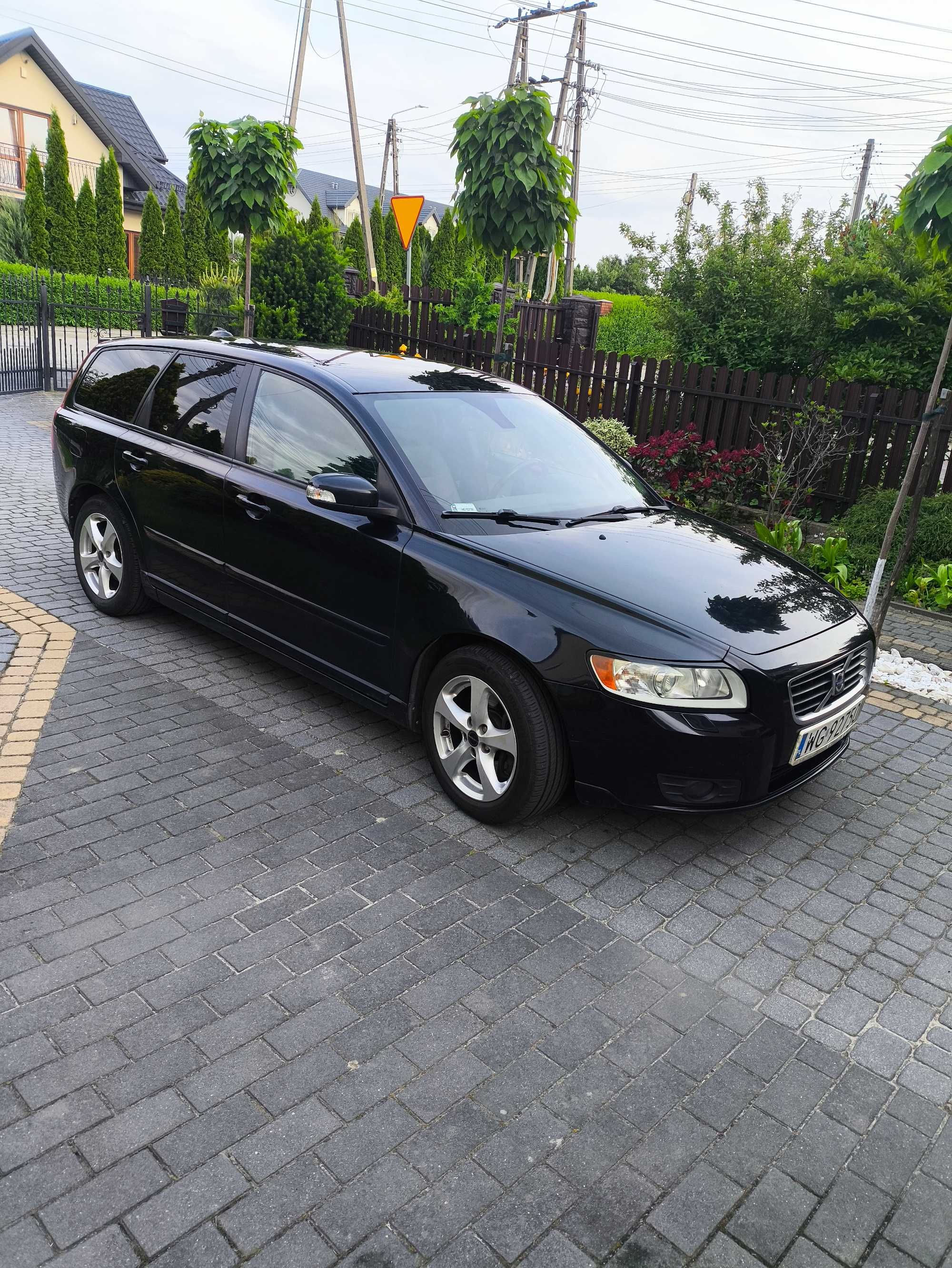 Volvo V50 2.4 D5 2008 rok