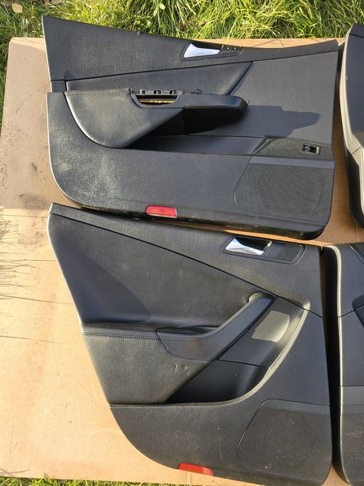 Tapicerka Tapicerki boczki boczek drzwi Volkswagen Passat B6 Eu Kombi