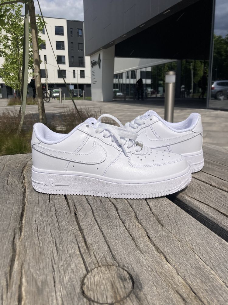 Безкоштовна доставка! Nike air force 1