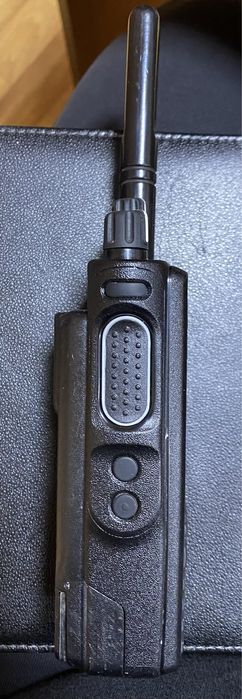 Motorola DP4800e UHF (високочастотна) цифрова, портативна