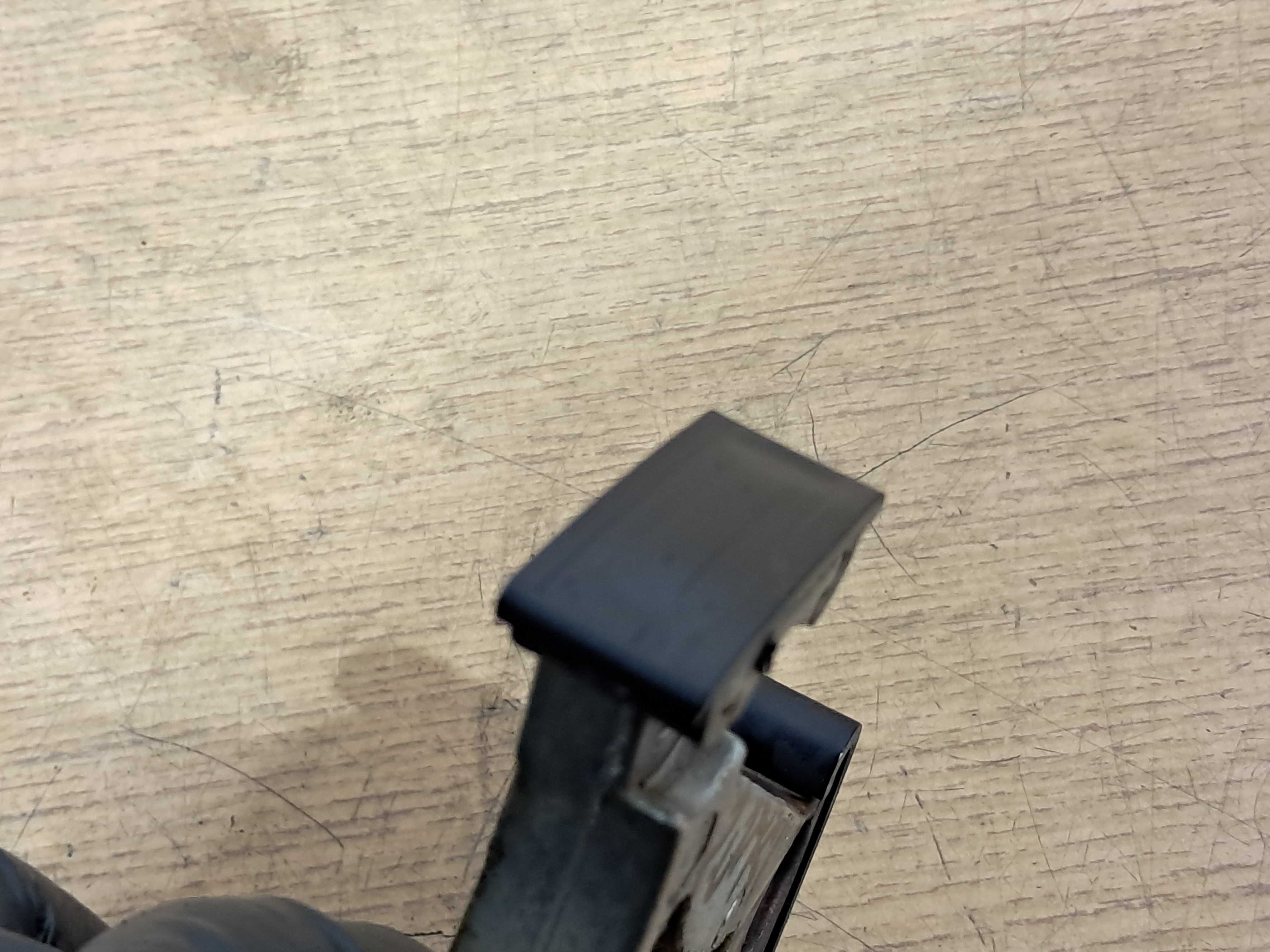 Napinacz łańcuch pompy oleju 2.0 TFSI AUDI VW A4 B7 A6 C6 TT A3 8P