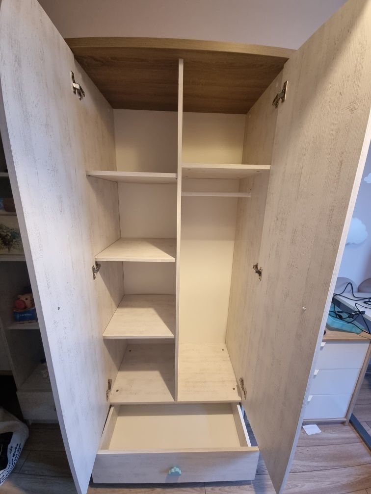 Sprzedam meble komoda/szafa/regał