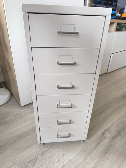 Komoda na kółkach biała 28x69cm metalowa IKEA  Helmer