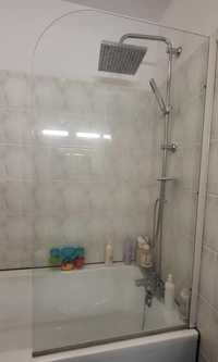Szyba prysznicowa parawan na wannę szkło hartowane 140 x 80 otwierany.