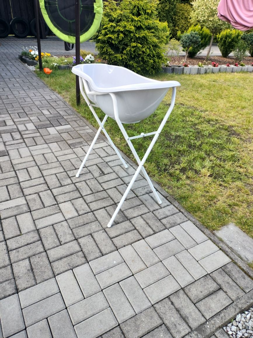 Wanienka z stelażem do dzieci