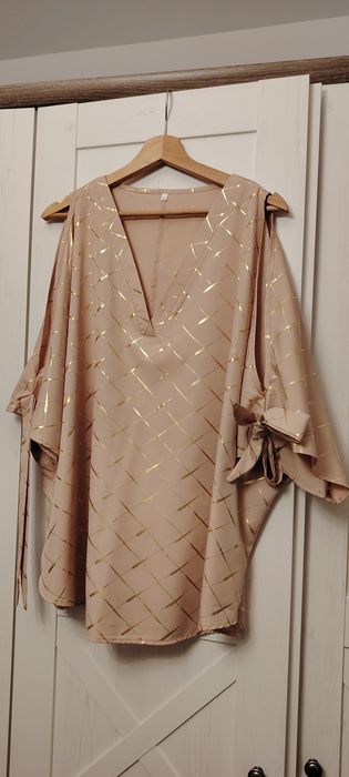 Paka ubrań damskich do dalszej odsprzedaży