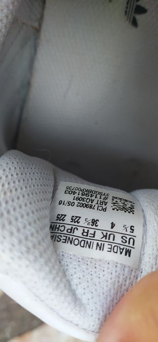 Tênis ADIDAS Superstar