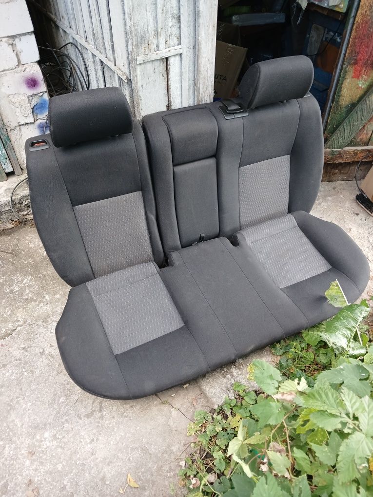 Задній диван (сидіння) ford mondeo3 універсал
