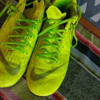 Nike Mercurial świetne korki buty piłkarskie dla pana 42