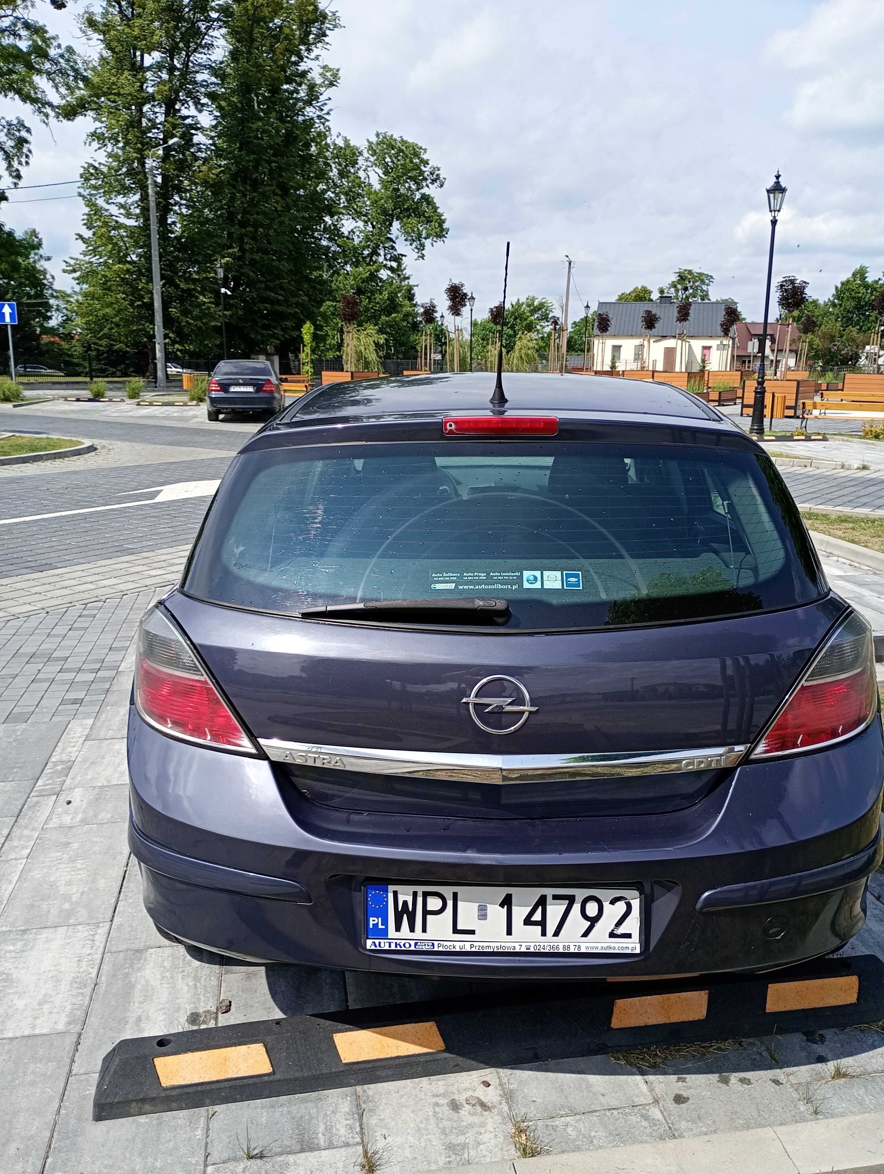 Opel Astra H - 1,7 CDTI ; Stan dobry