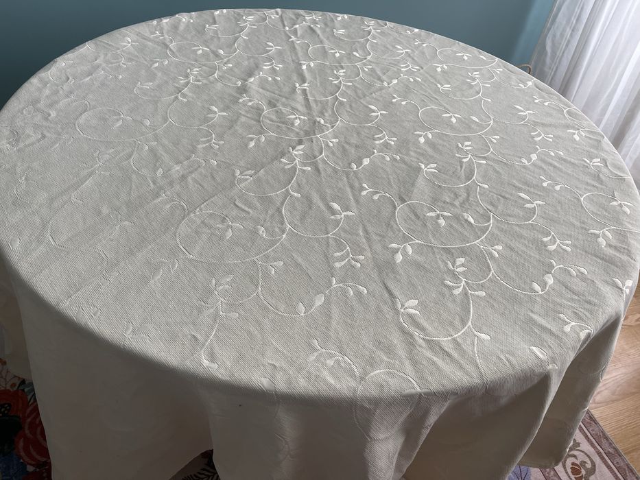 Toalha de mesa de jantar redonda - Nova