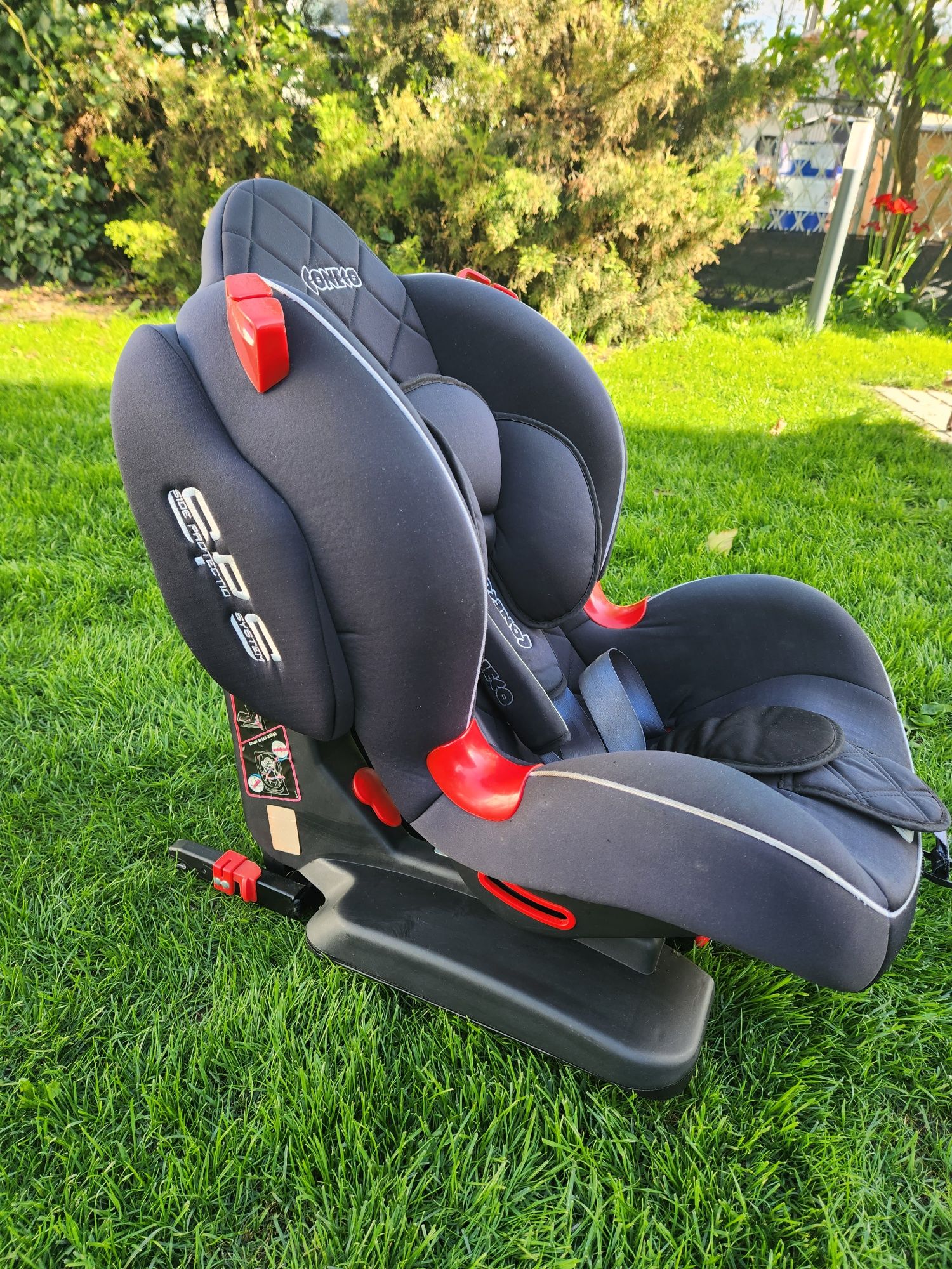 Fotelik samochodowy Coneco ISOFIX