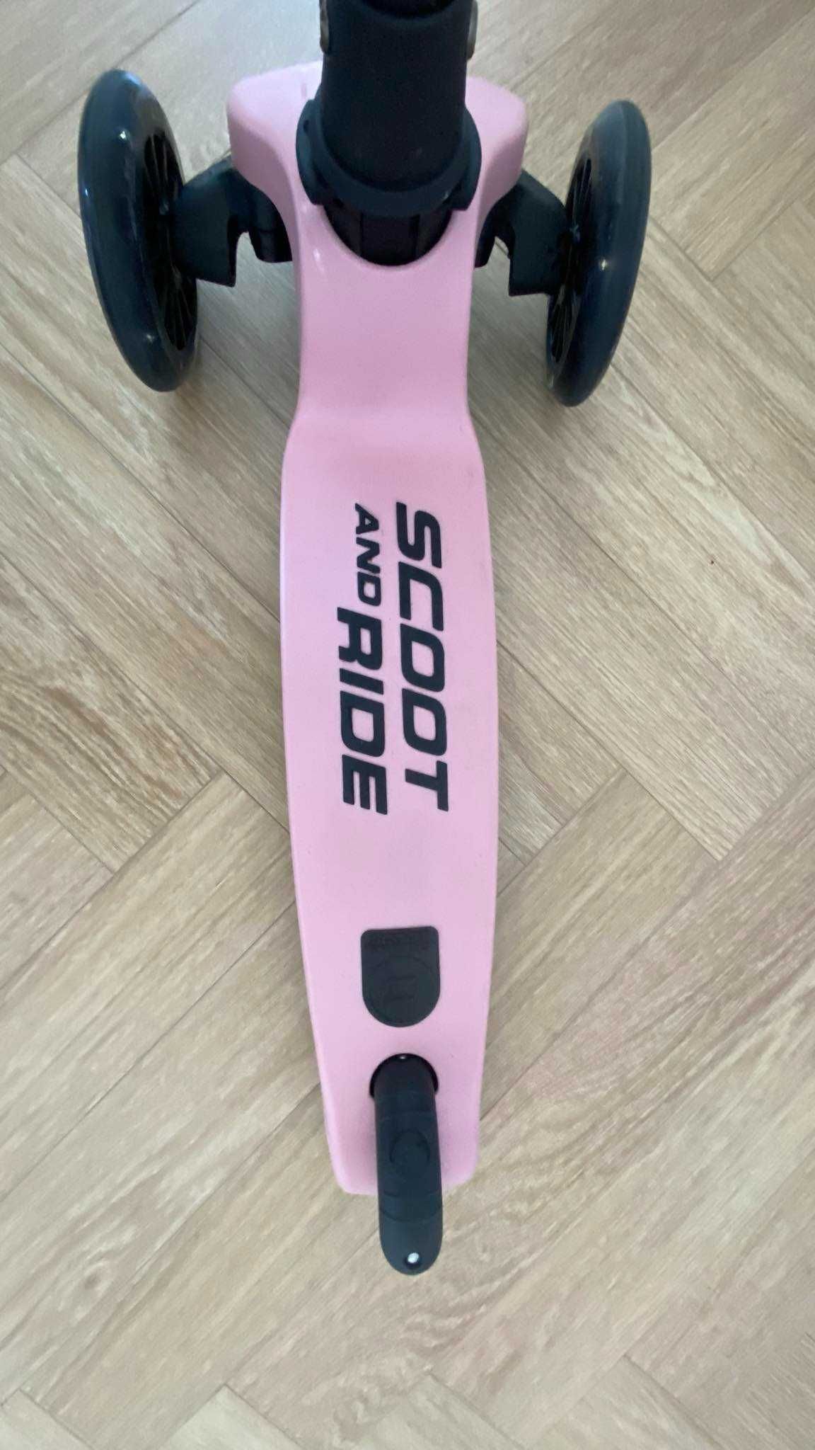 Scoot and Ride 3 LED Hulajnoga 3+ różowa