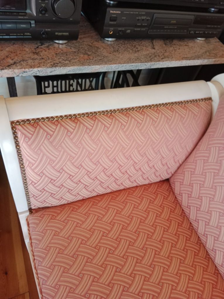 Stara sofa kanapa