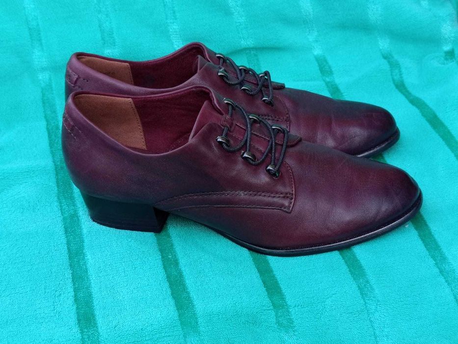 półbuty botki mokasyny czółenka skóra burgund bordowe modne