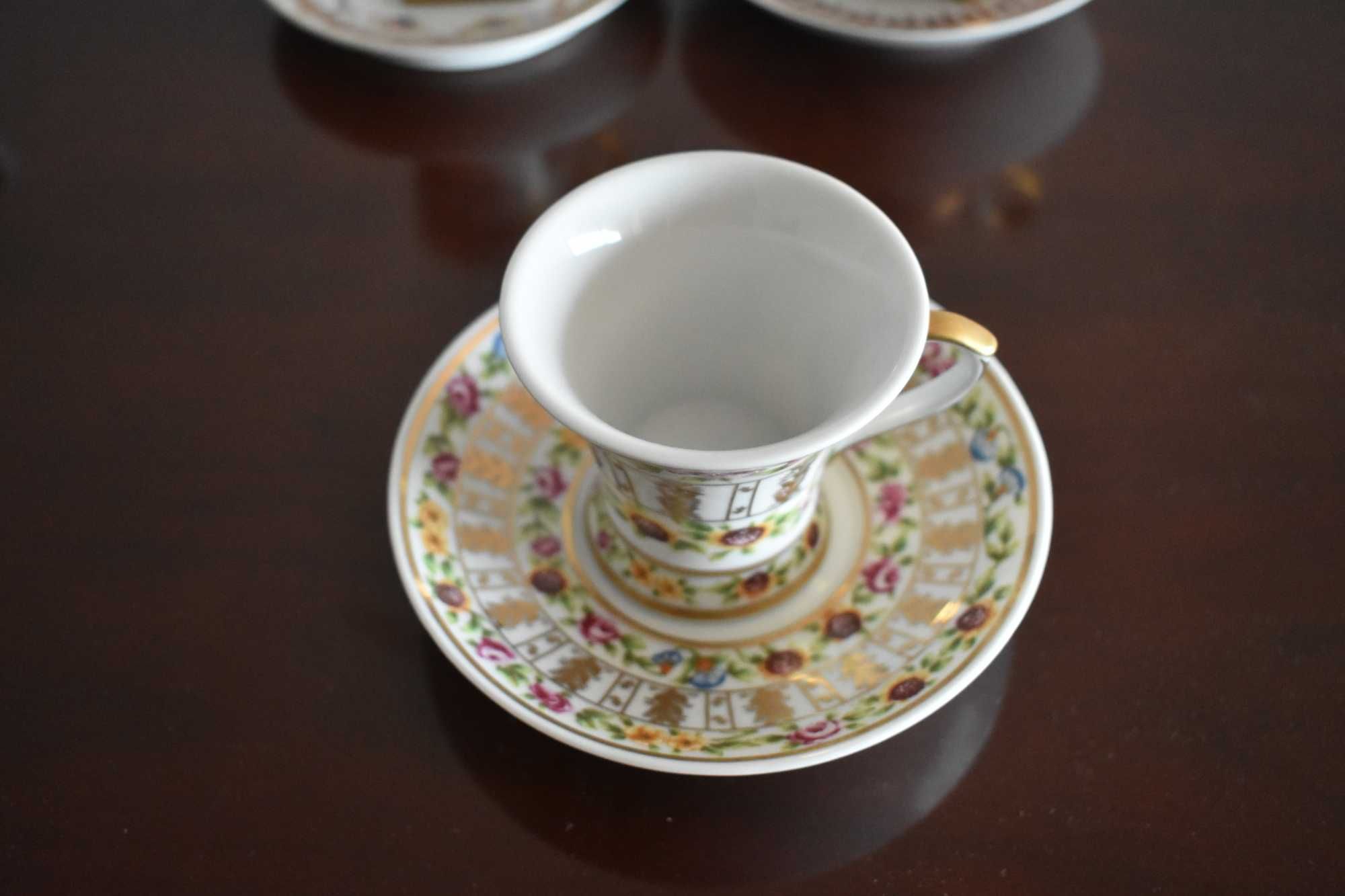A Rota do Café - Conjunto de 11 chávenas - Maravilhas da Porcelana