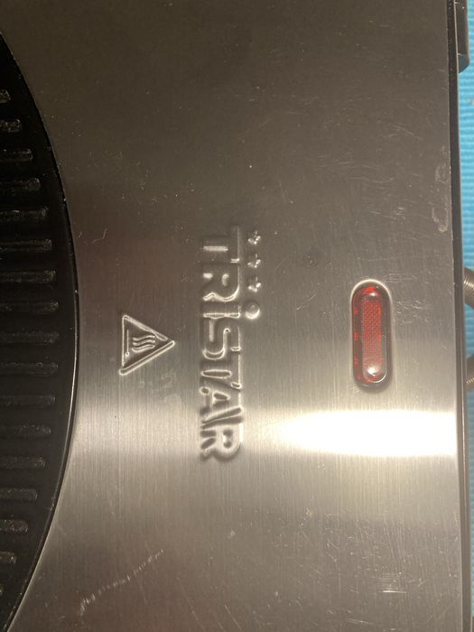 Sanduicheira tristar como nova