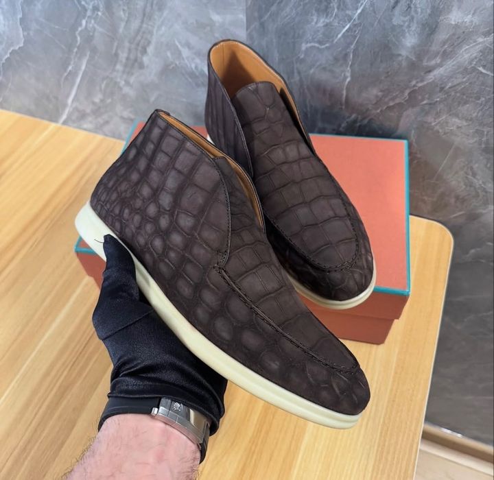 Лоферы Loro Piana из кожи крокодила ну бук мужские