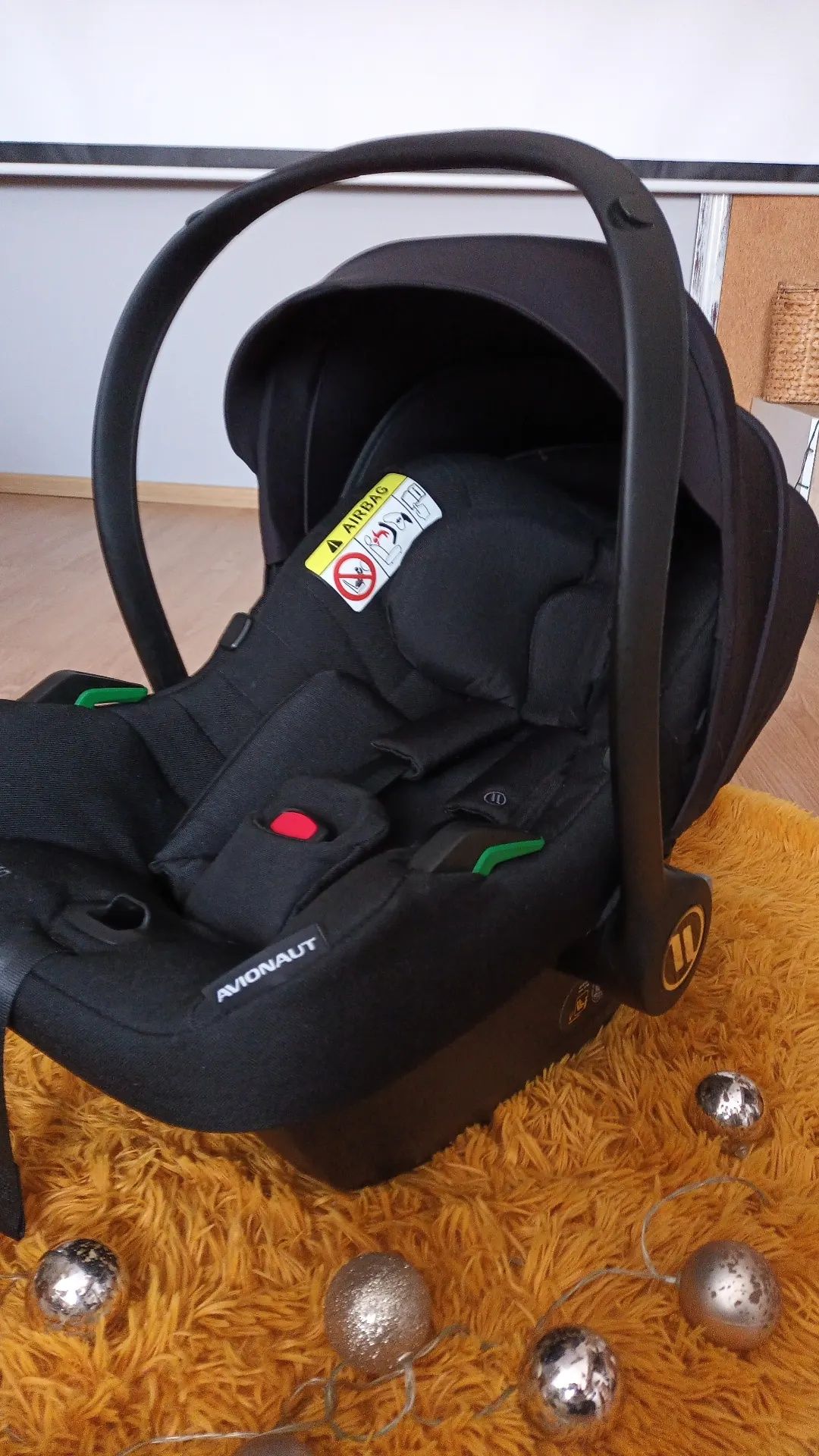 Polecam! Fotelik avionaut cosmo + baza isofix