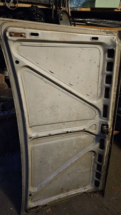 Кришка багажника ВАЗ 2103/06