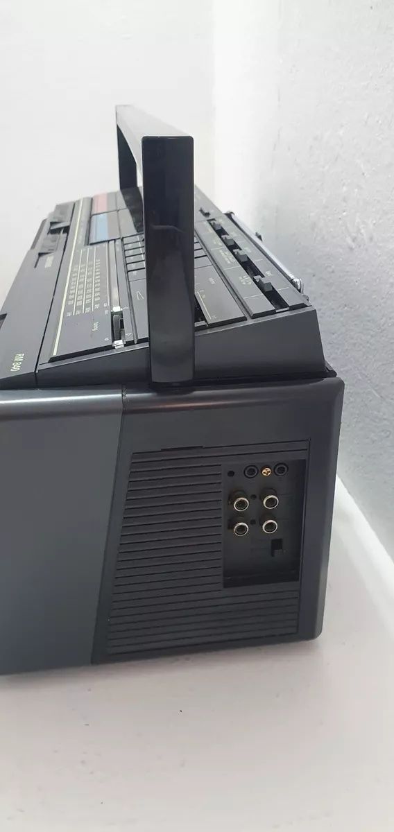 Magnetofon boombox lata 80te  Siemens RM 840