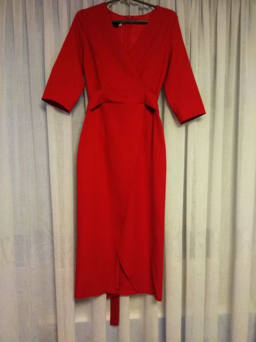 Продам      плаття