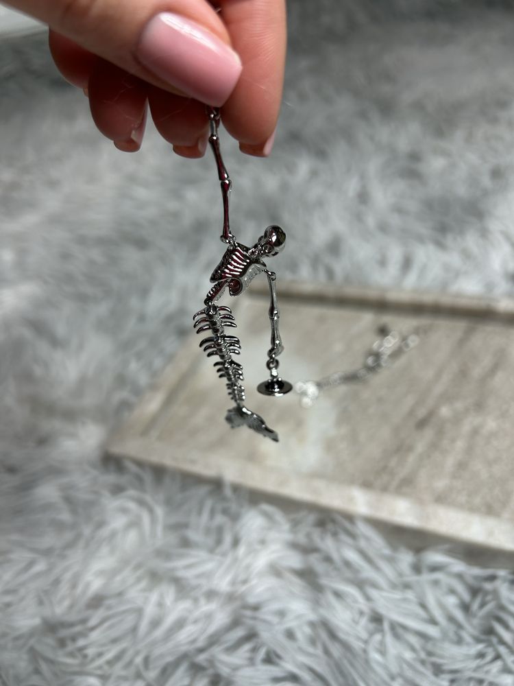 Серьги Vivienne Westwood Fish Skeleton сережки