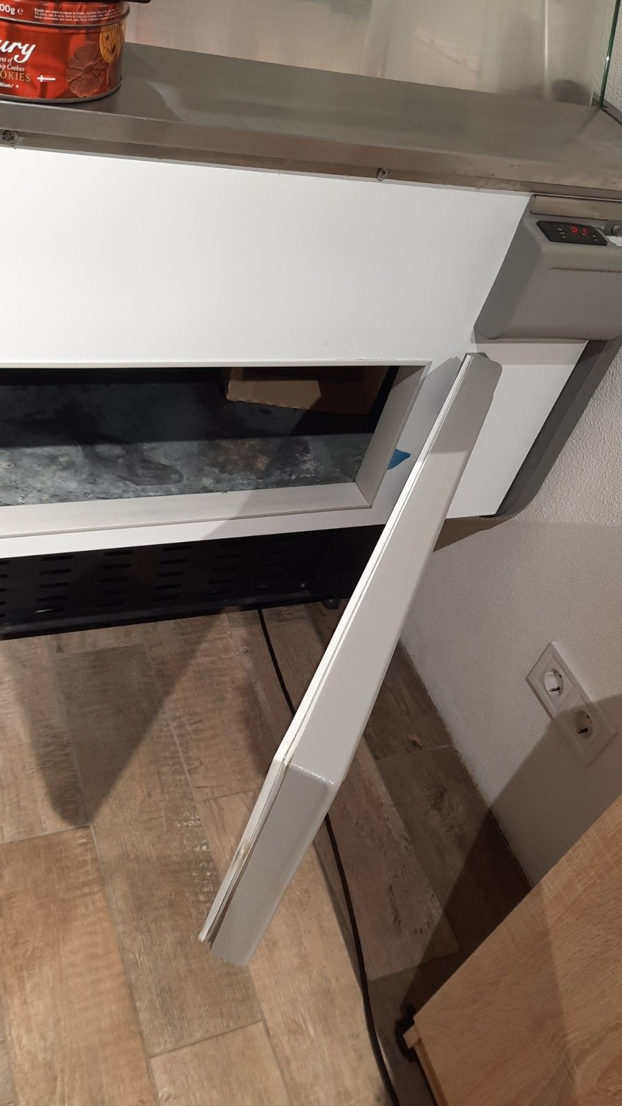 Холодильная витрина Холодильна вітрина оборудование 0+8, 180 см