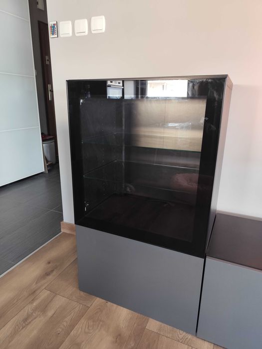 Witryna - szklana szafka - Ikea