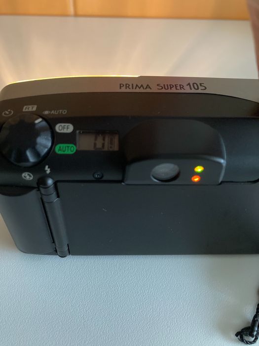 Máquina fotográfica analógica Canon Prima Super 105 c/nova