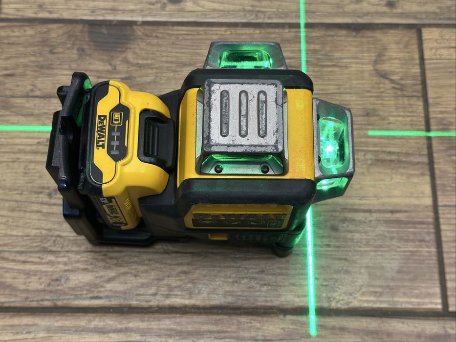 Laser samopoziomujący 360° DeWalt DCE089G | bateria 2Ah 12V | DCB1102