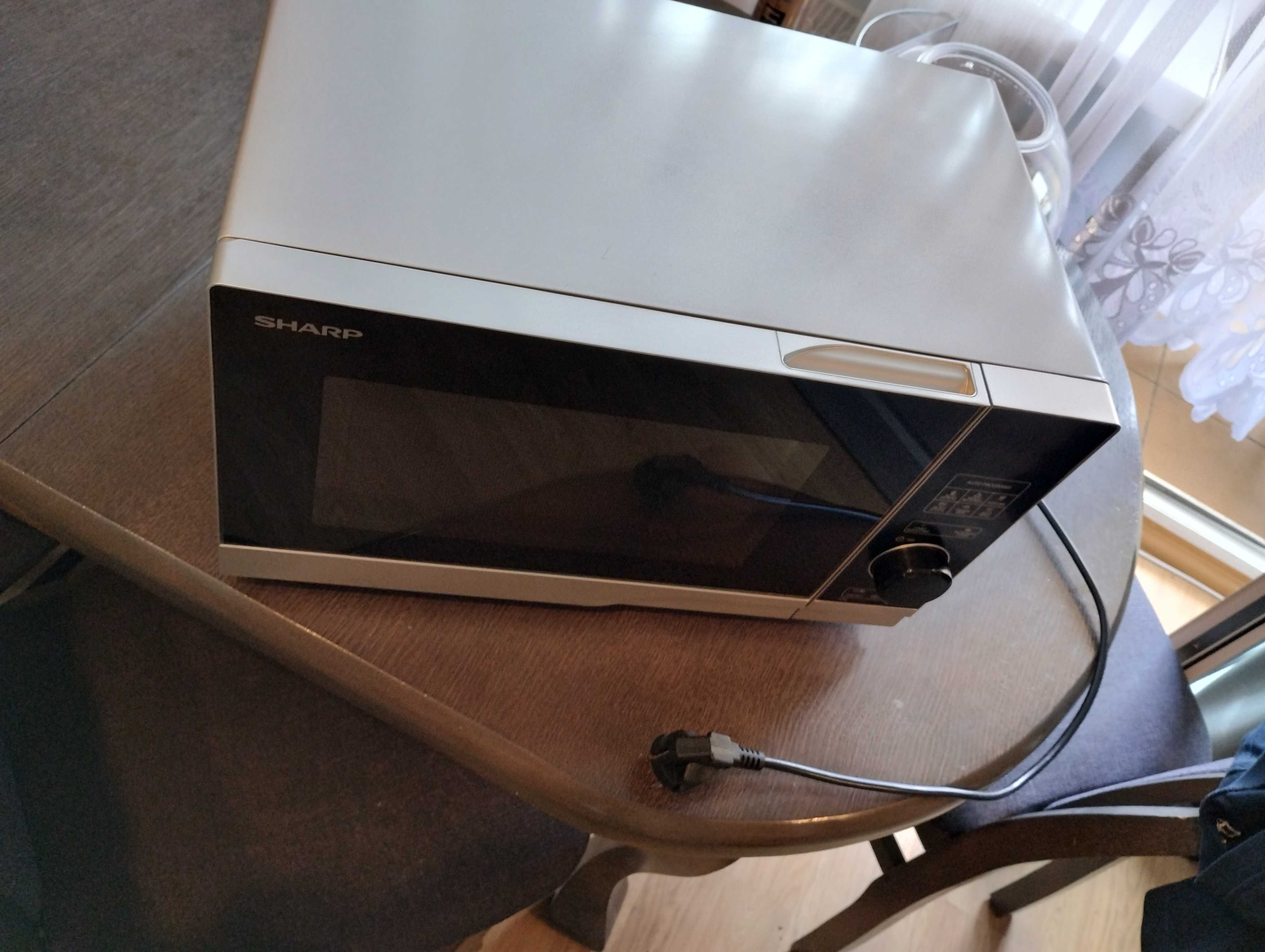 Mikrofalówka sharp yc-ps204a