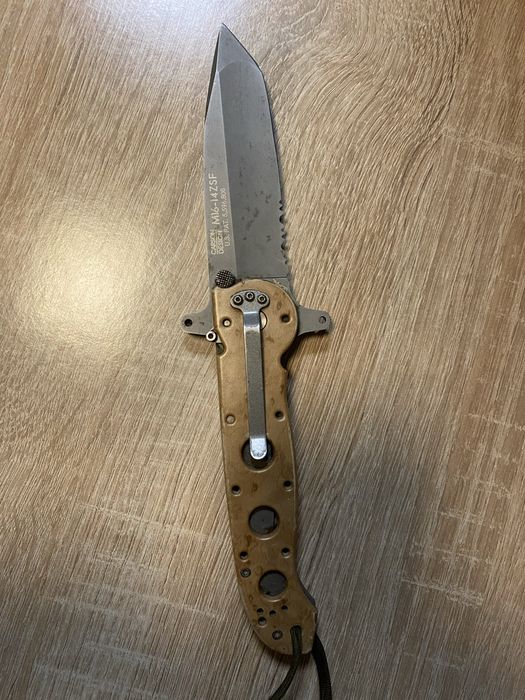 Nóż CRKT używka