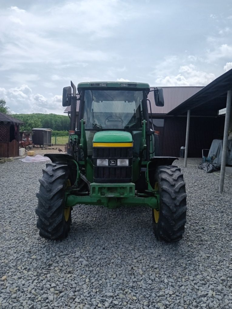 Трактор John deere 6300