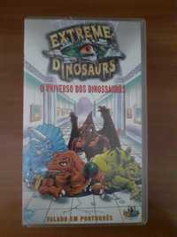 VHS: "Extreme Dinosaurs - O Universo dos Dinossauros"