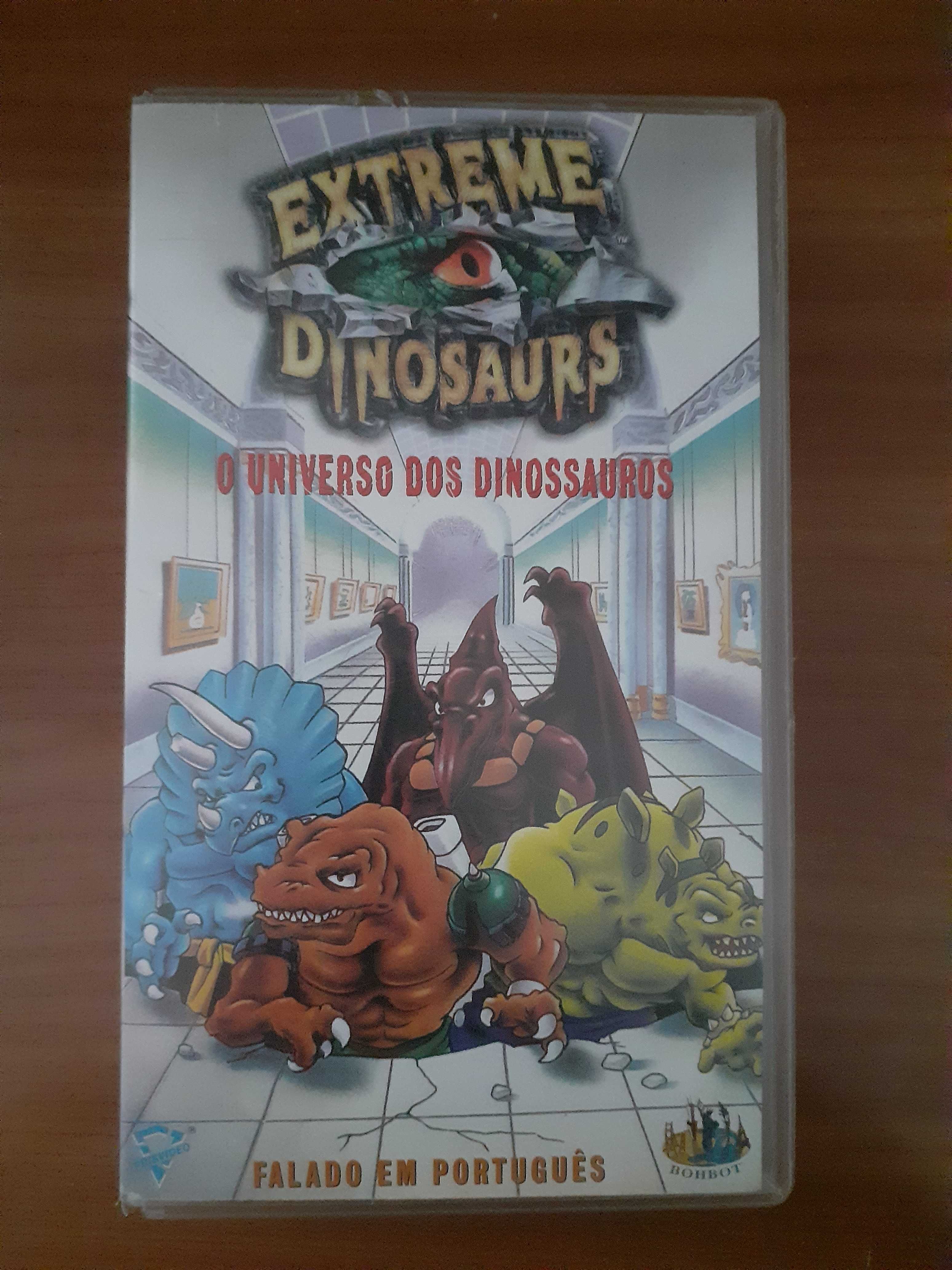 VHS: "Extreme Dinosaurs - O Universo dos Dinossauros"