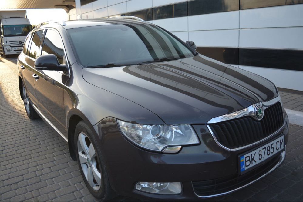 Skoda Superb 2 2010р. || покоління, в кузові універсал.