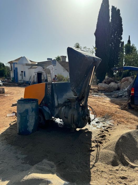 Vendo maquina de betonilha em bom estado