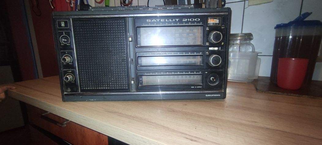 Satellit 2100 grundig