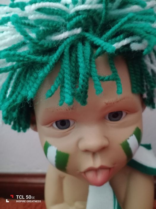 Boneco em borracha com 37 centímetros de altura.