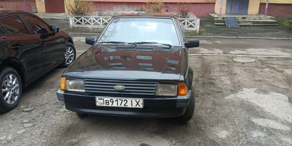 Ford Escort 1986 року