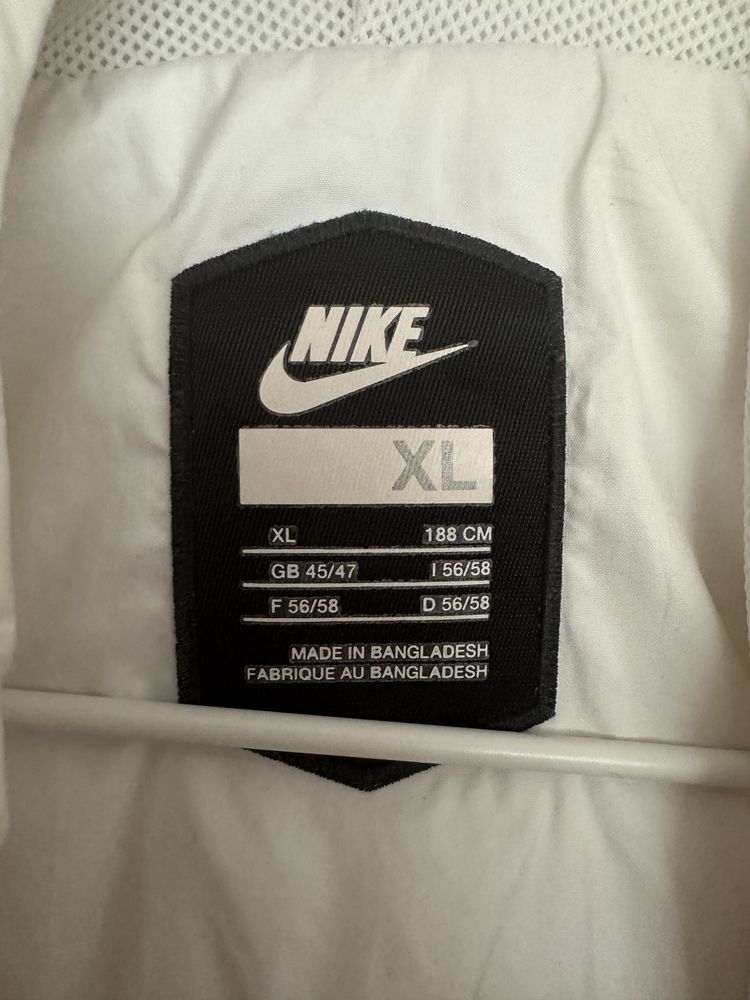 Kurtka wiatrówka nike windrunner bieganie polskie kolory retro 90s 80s
